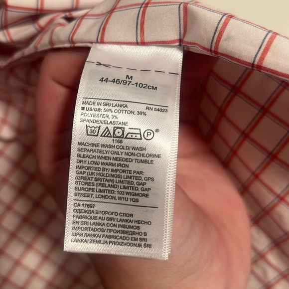 Men’s red and pink striped dress shirt. Slim flex fit. Size medium. - Picture 6 of 7